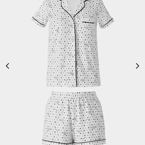Roller Rabbit White Heart-Print Short Pajama Set with Black Piping